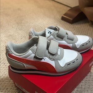 Puma cabana racer 11 little Kids' Gray and Orange Sneakers